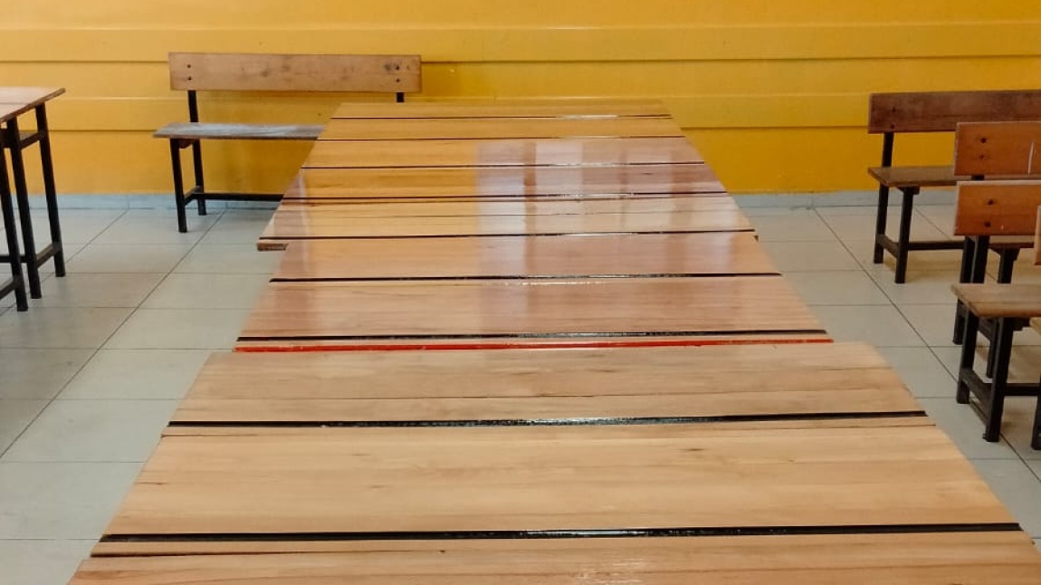 OKULUMUZUN MASA VE SIRA ONARIM İŞLERİ YAPILDI